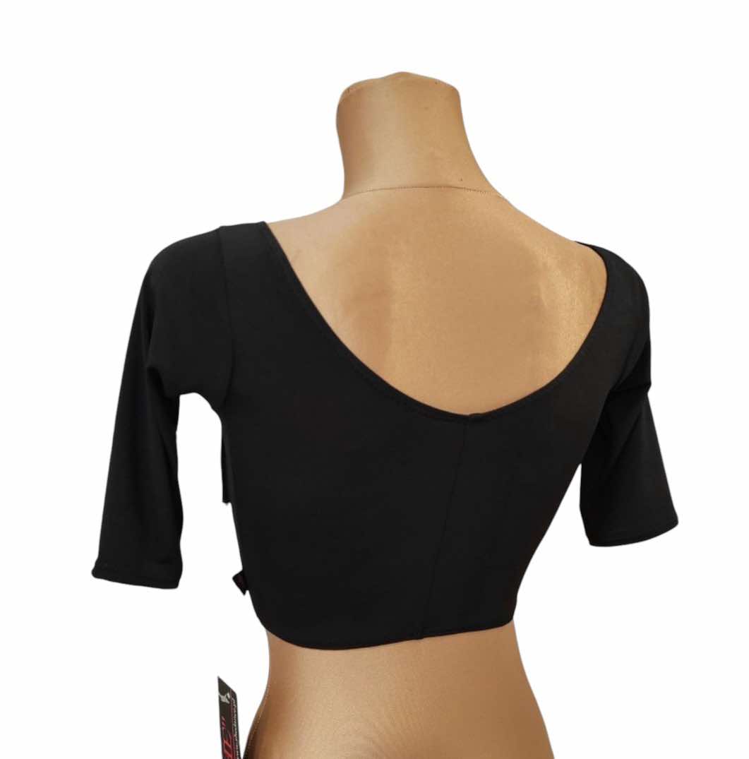 Top with fringes and sleeves