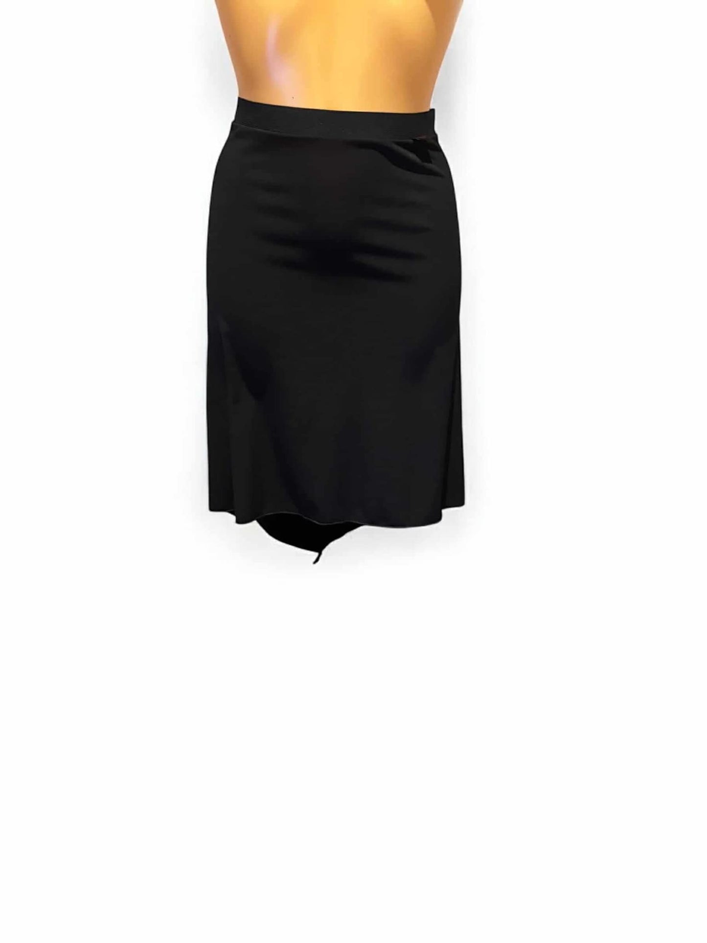 Latin skirt with slit at the back