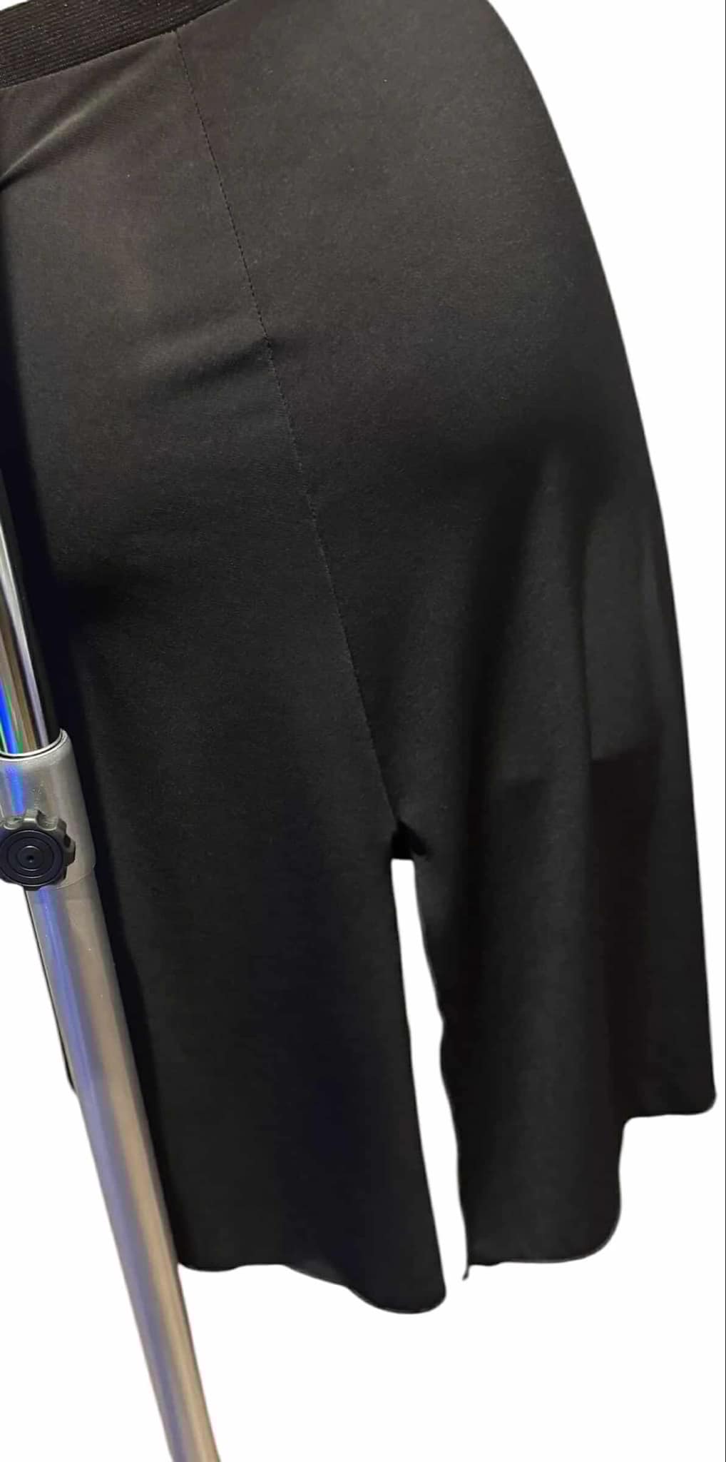 Latin skirt with slit at the back